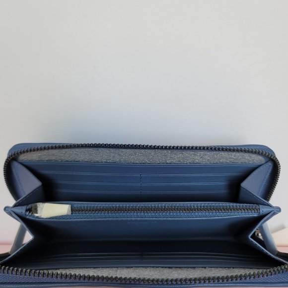 COACH Quilted Soft Smooth Leather Accordion Zip-Around Wallet- Washed Chambray ⭐ - Picture 14 of 16